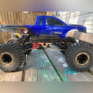 redcat everest 10 rock crawler